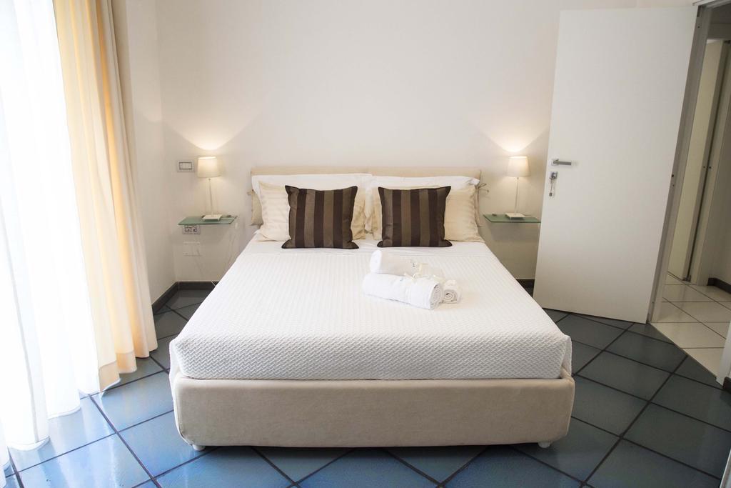 Dimora Salernum Apartment Salerno Habitación foto