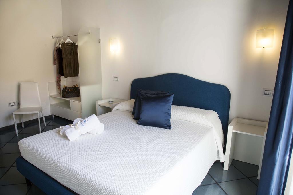 Dimora Salernum Apartment Salerno Habitación foto
